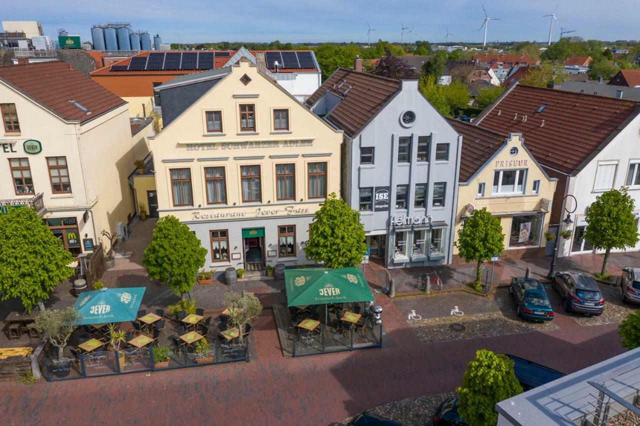 Hotel Schwarzer Adler Йевер Экстерьер фото