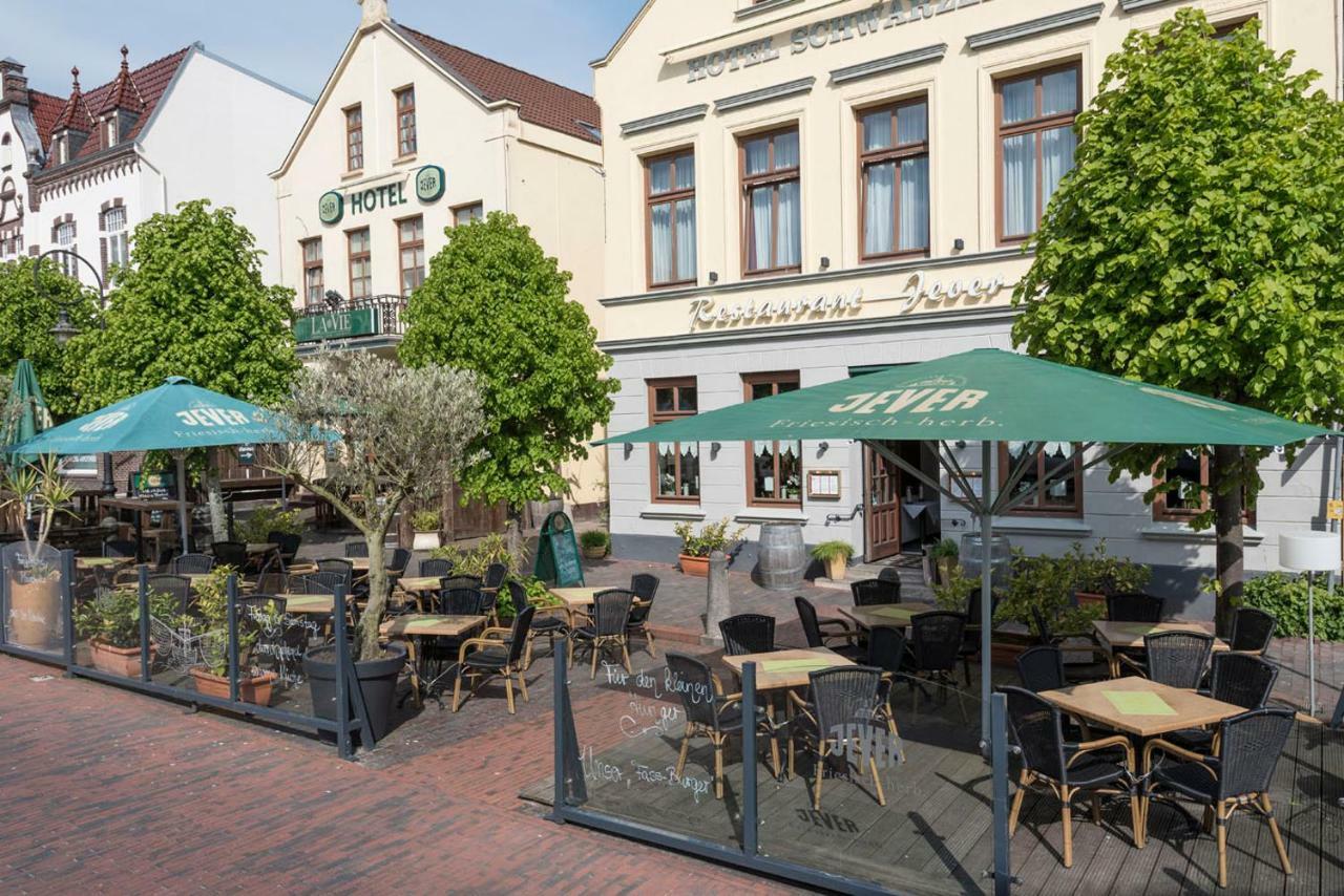 Hotel Schwarzer Adler Йевер Экстерьер фото